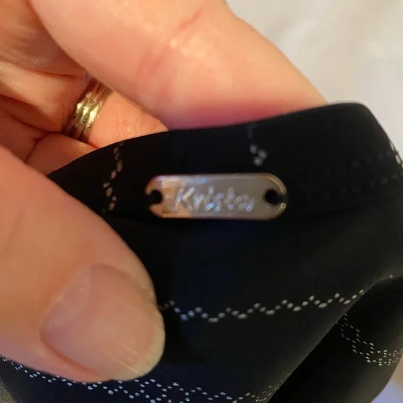 Ladies exercise top - Picture 3 of 6